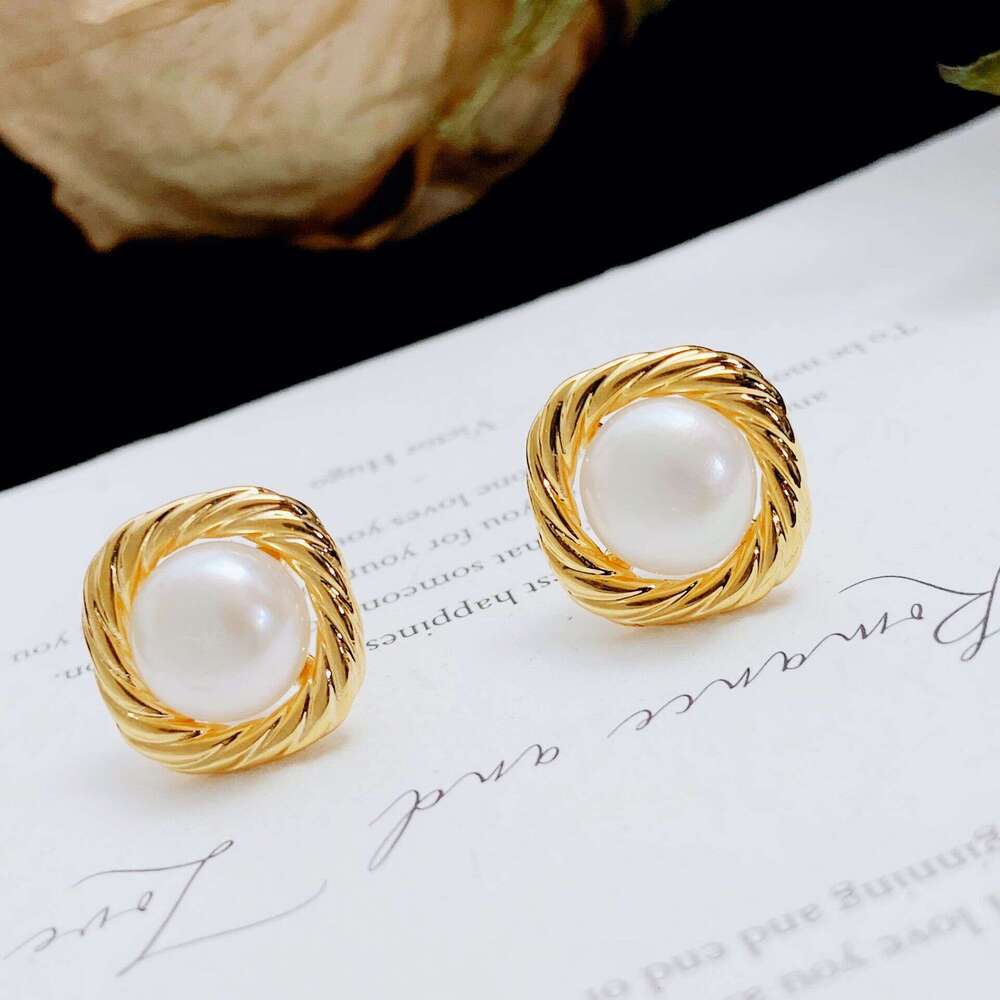 Elegant Metal Wrapped Freshwater Pearl Sier Needle Fashion Simple High-end Earrings for Women