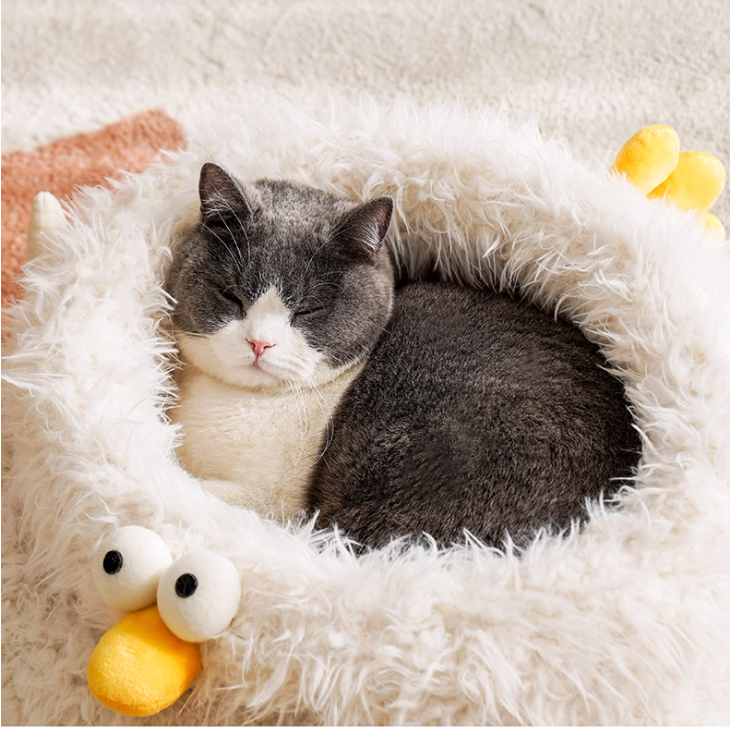 Versatile Pet Furniture: Season-Specific Kitty Sleep Space