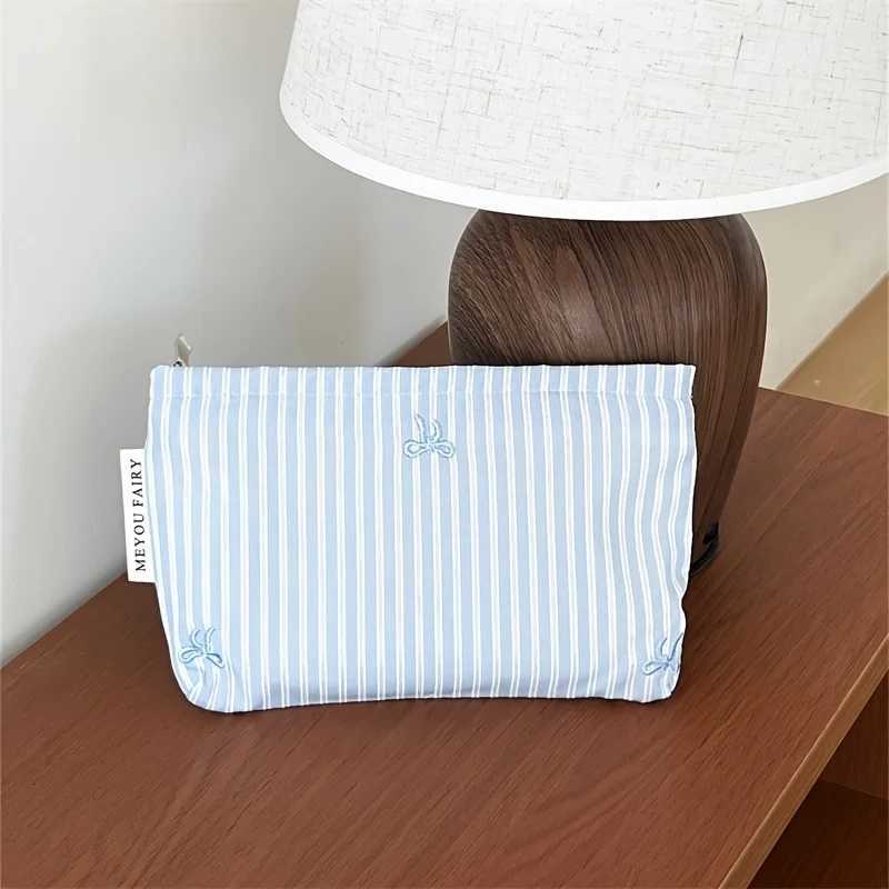 Light Blue Striped Bow Cosmetic Bag Women Travel Makeup Organizer with Zipper MultiUse Toiletry PouchXJ250910