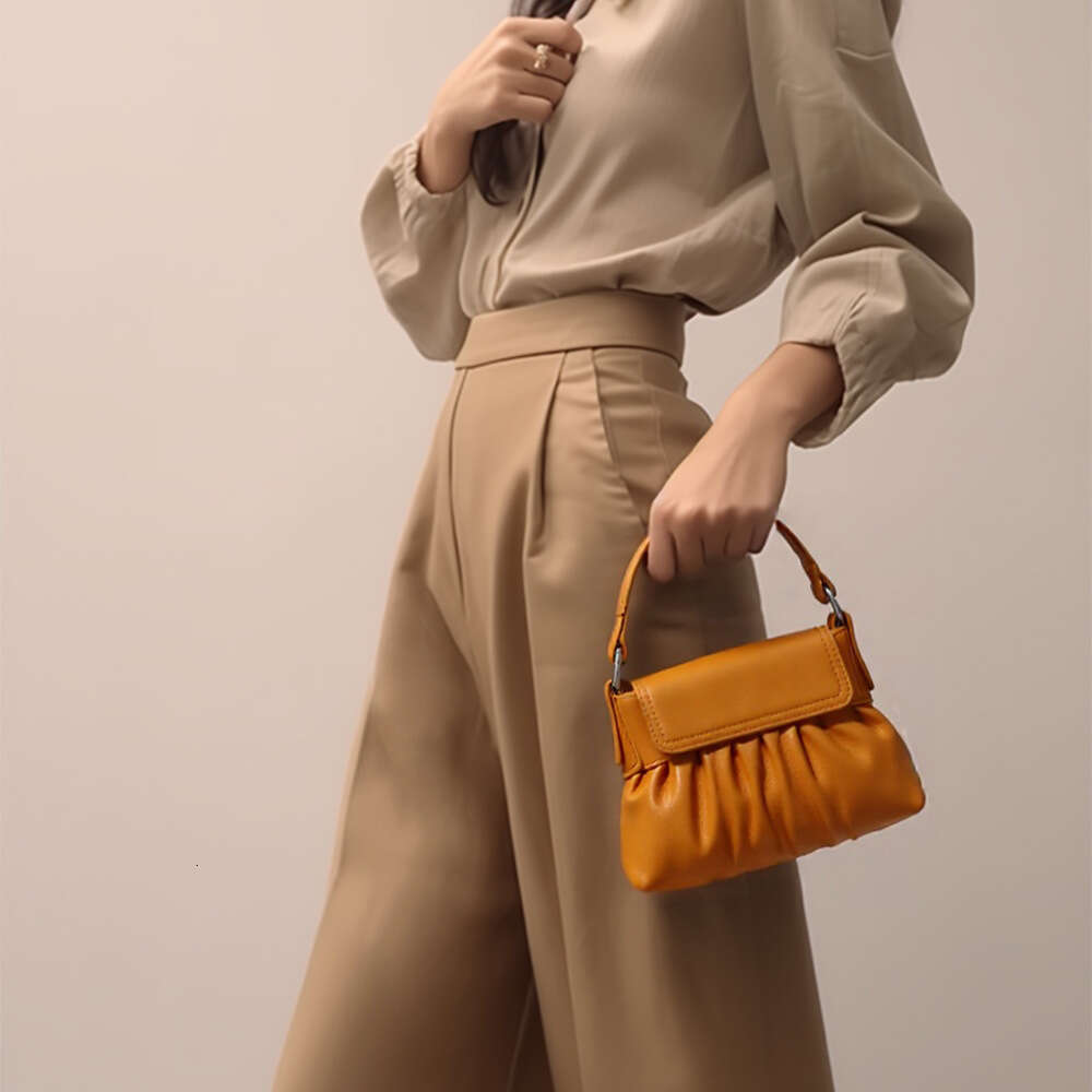 Luxury bag Korean Style Pleated Cloud High End Elegant Single Shoulder Niche Commuting Women s Genuine Leather Crossbody Bag