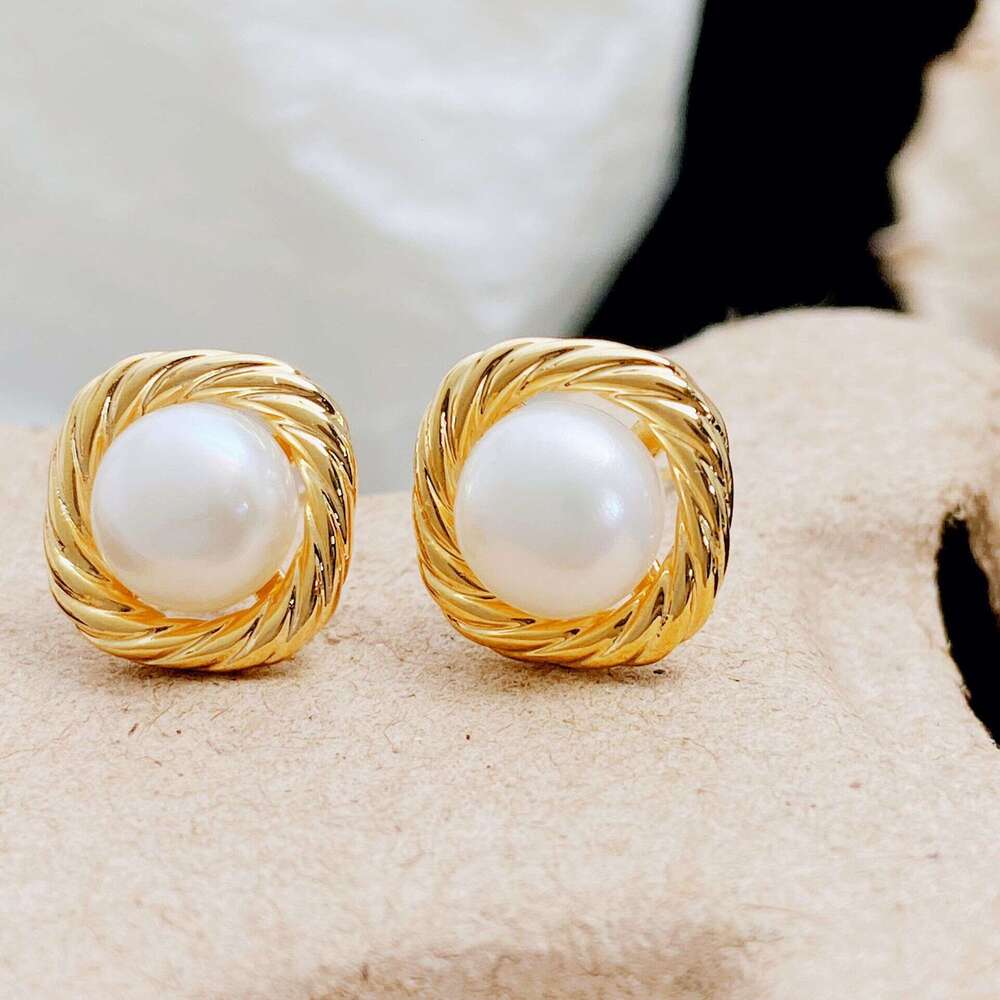 Elegant Metal Wrapped Freshwater Pearl Sier Needle Fashion Simple High-end Earrings for Women