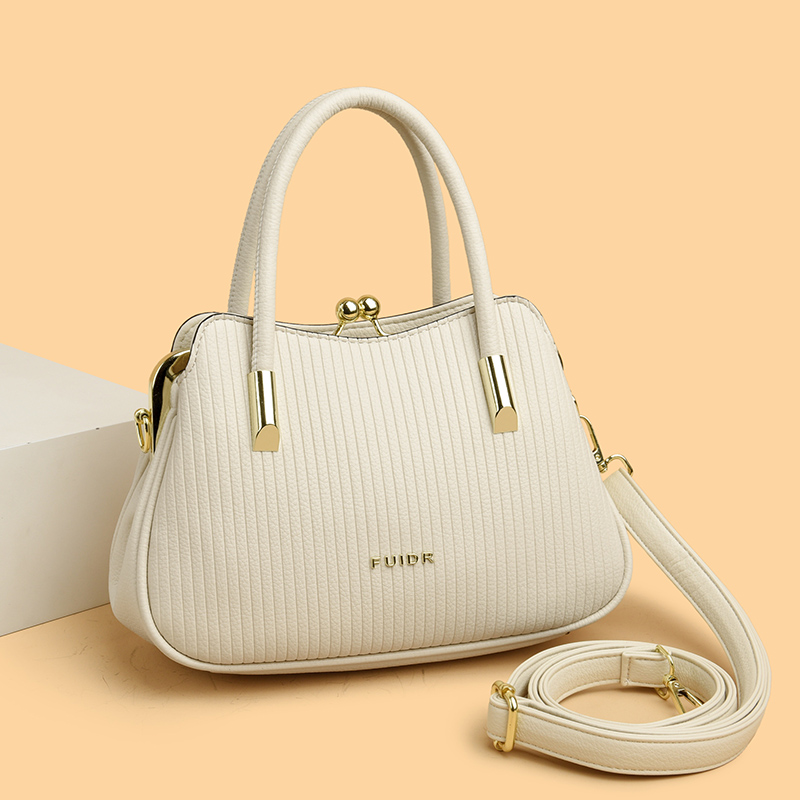 Elegant Lady's Designer Clutch Bag for Special Occasions High-Quality Craftsmanship
