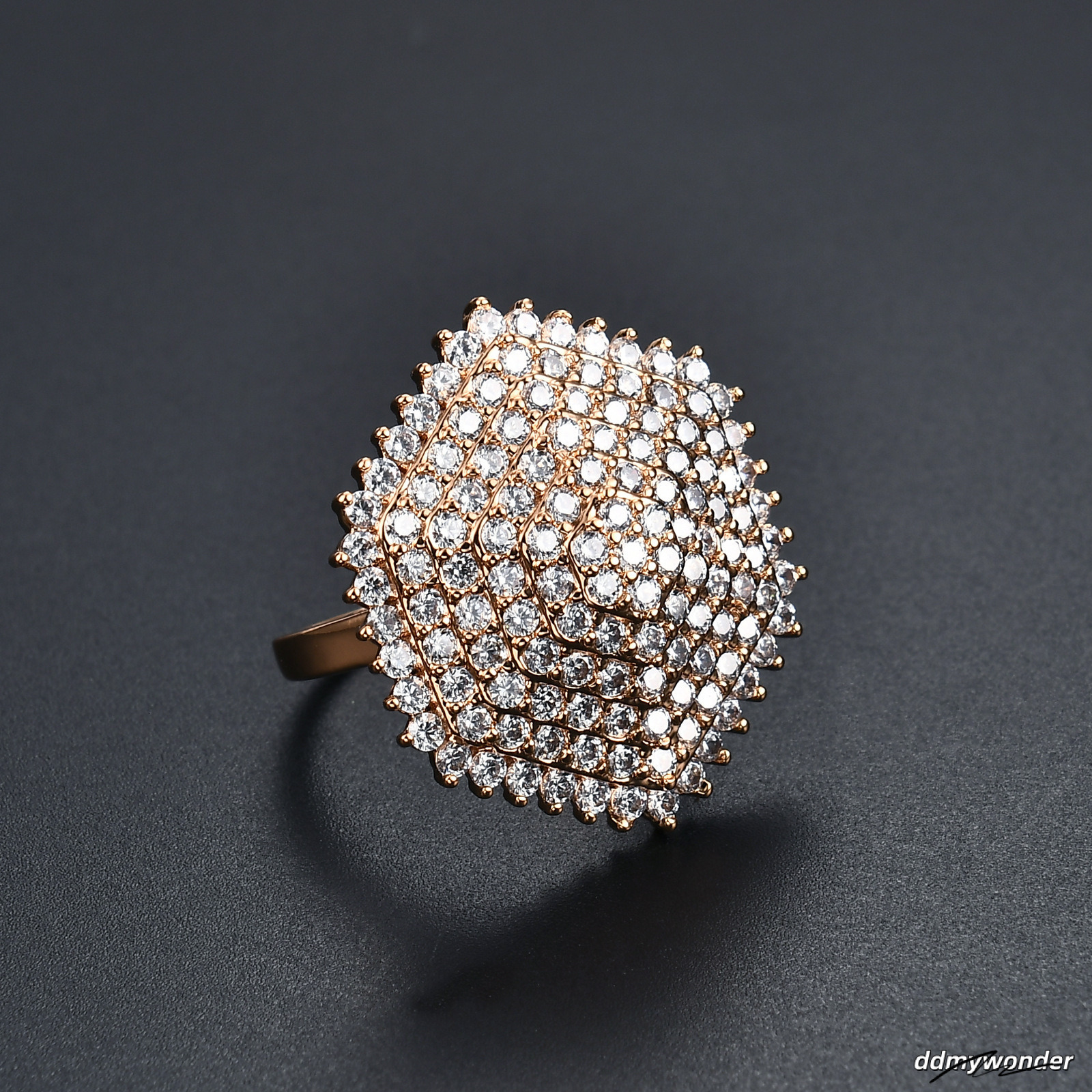 The 2025 New Women's Jewelry Designer's Wedding Ring Features Retro Light Style With Zircon Inlaid, Exuding A Unique Exaggerated And High-En