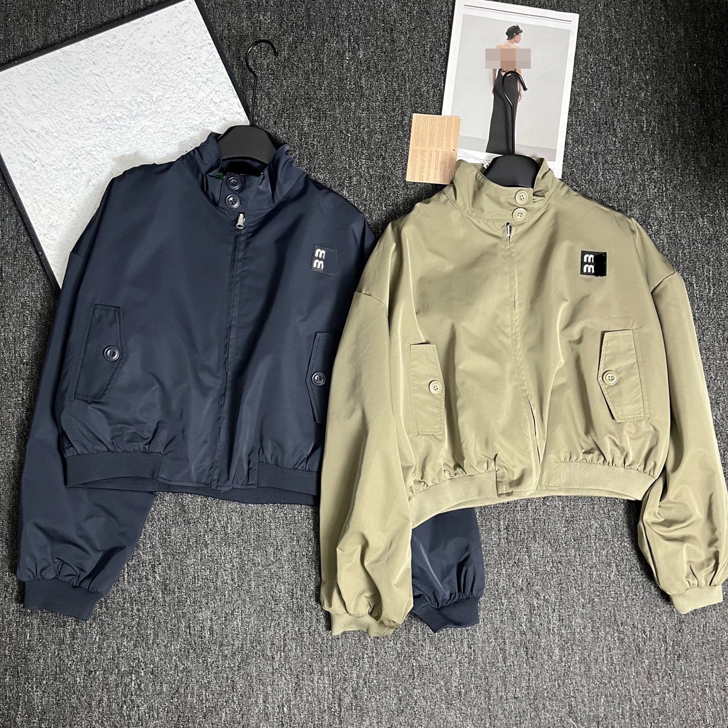 Women autumn cool fashion stand collar logo letter appliqued short windbreak designer jacket high waist 2 wearing coats SML