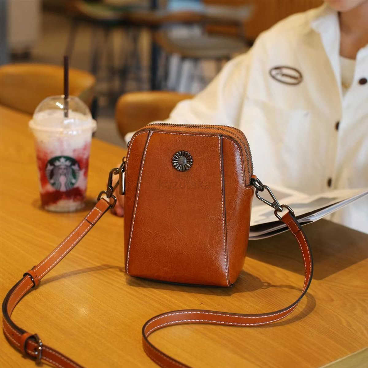 Leather BagSmall Crossbody Cell Phone Purse Wallet for WomenTouchscreen Phone Purse Crossbody Bag with Strap Z250910
