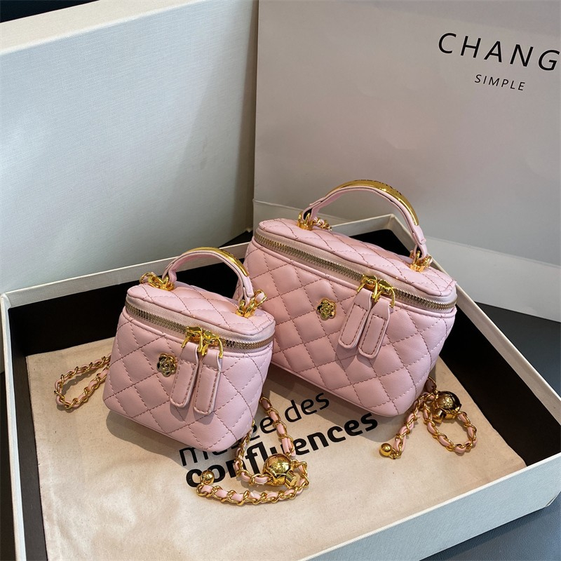 Free shipping designer bag Lingge Embroidery Thread Small Square Bag for Women 2025 New Trendy Fashion Chain Commuter Single Shoulder Crossbody Bag bl