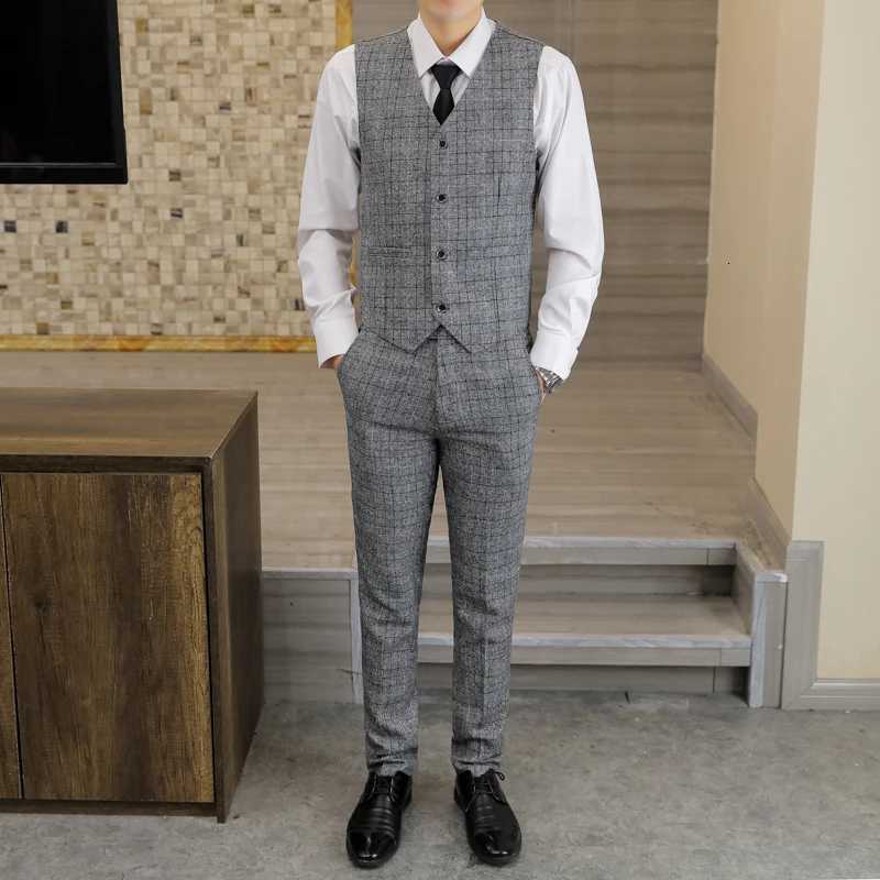 Mens Slim Fit Business Suit ThreePiece Set Stylish Vest Trousers Wedding Gentlemans Ensemble Handsome Professional Attire W250910