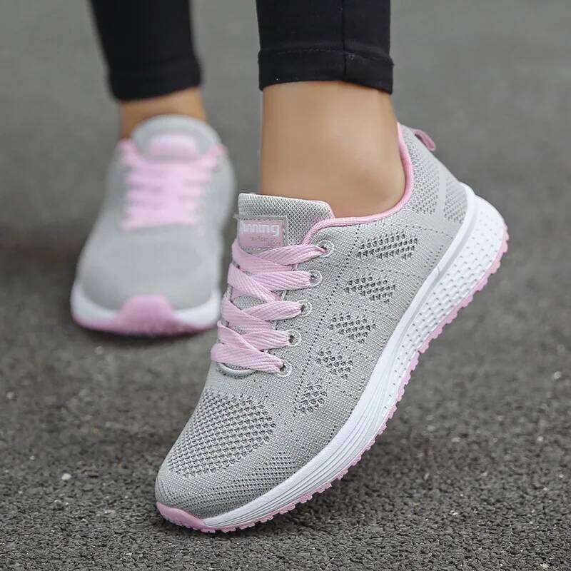 Women Casual Shoes Fashion Breathable Walking Mesh Flat Shoes Sneakers Women 2025 Gym Vulcanized Shoes White Female Footwear