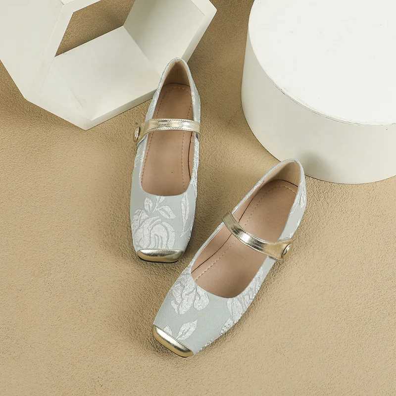 New Plus Size 44 Womens Flat Ballet Shoes Summer Retro Square Toe Satin Mary Jane Shoes SpringAutumn Women Single Shoes W250910