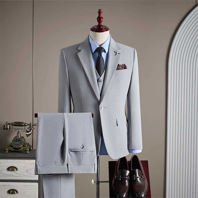 Highquality fashionable and stylish plussize mens solidcolor suit set mens threepiece set onebutton casual suit W250910