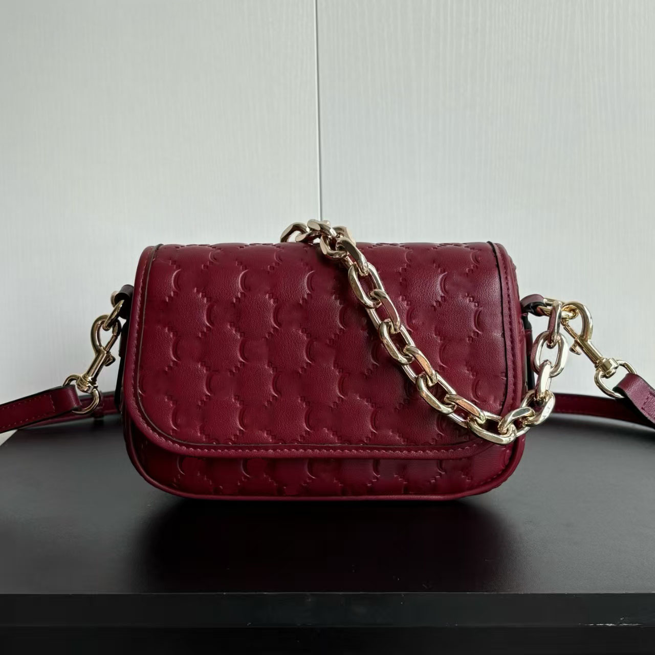 Designer bag shoulder bag Black diamond grid shoulder bag Chain crossbody bag Top designer Leather fashion tote bag Shopping bag