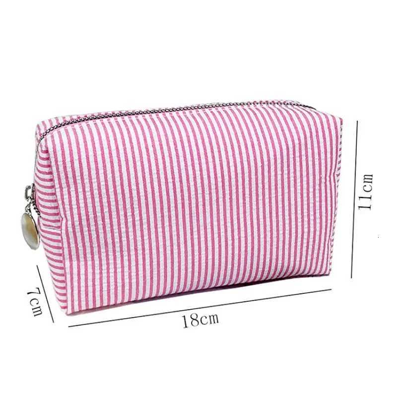 Cosmetic Aesthetic Organizer Storage Pouch Bag for Women Seersucker Stripe Large Capacity Makeup Bag Travel Toiletry PouchXJ250910
