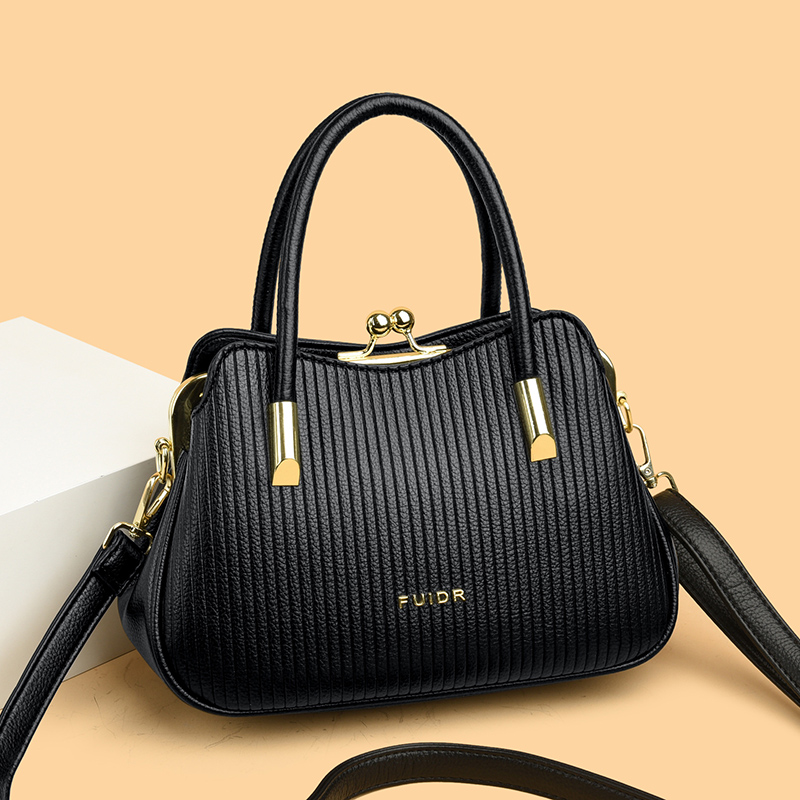 Elegant Lady's Designer Clutch Bag for Special Occasions High-Quality Craftsmanship