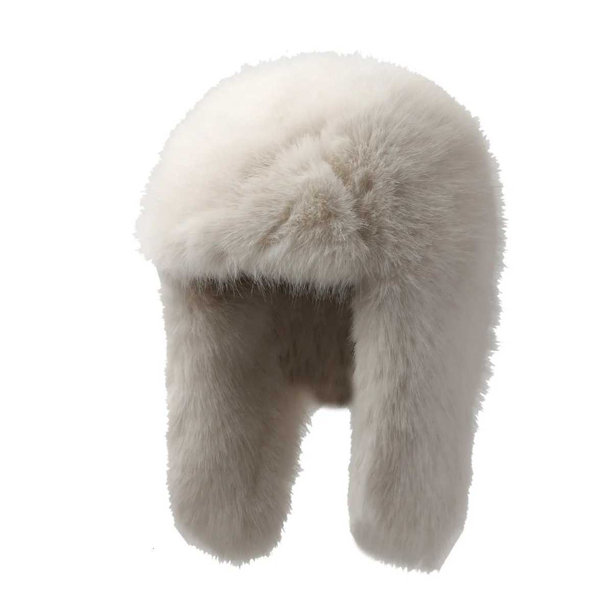 Winter Keep Warm Lei Feng Hat Women Faux Fur Outdoor Thicken Trper Earfl Ski C Beanies Pulr Cs MenXJ250910