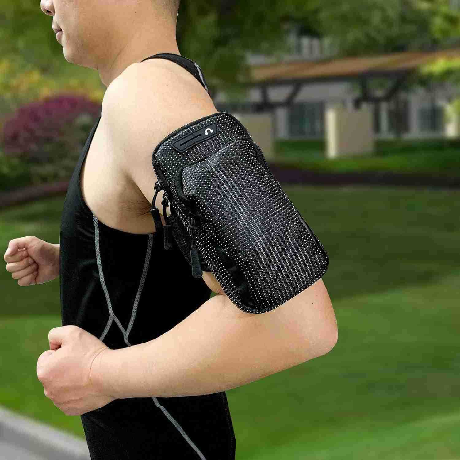 Sports Running Armband Adjustable Arm Bag Suitable for Outdoor Exercise Phone Case Holder Compatible with Phones Under 65 inches Regular Z250910