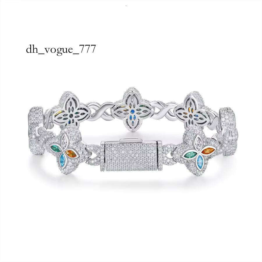 Fashionable Sier Chain Bracelet with Moissanite & Four-Leaf Clover Design - Stylish Hip Hop Gift for Birthdays, Unisex