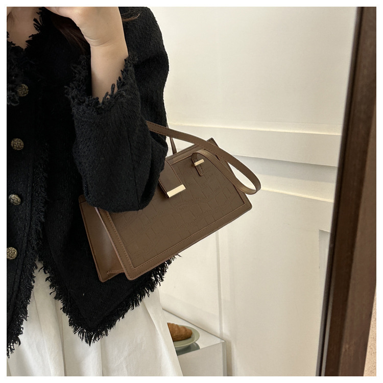 2025 autumn new French niche design light luxury handbag versatile fashion popular women's rectangular bag designer bag