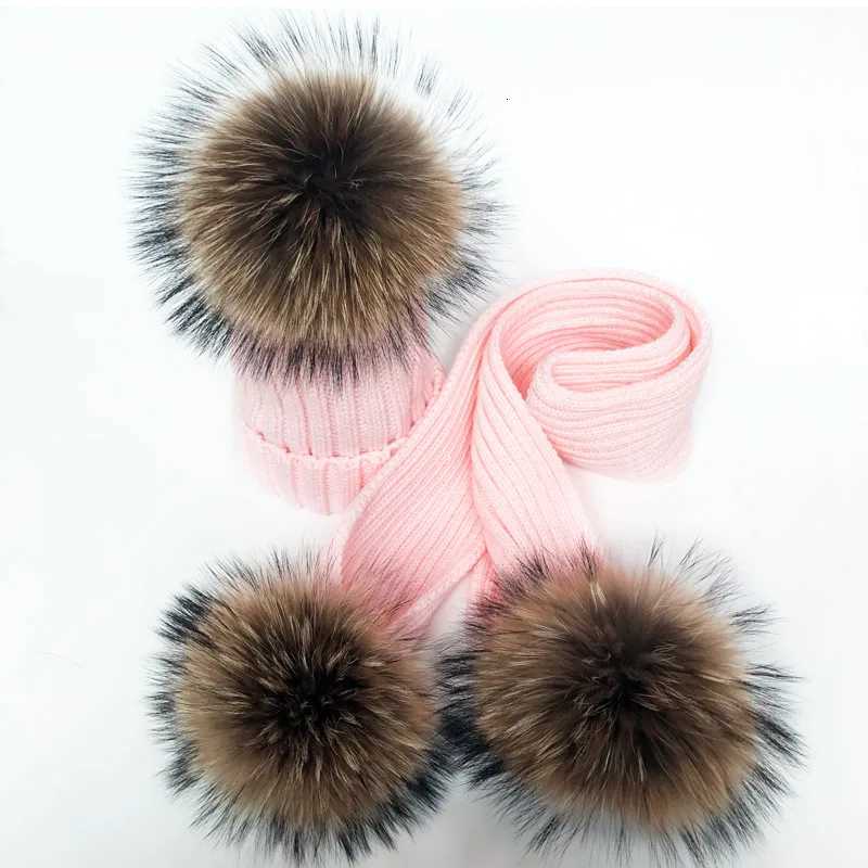 ParentChild Winter hats Cute Baby fur Ppon Hat Scarf Sets Real Natural Fur Ball s Mother Kids Warm Knitted Hats Winter Bea G250910