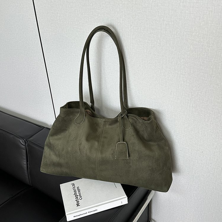 Free shipping designer Hot Fashion Tote Bag Versatile Bag Women Shoulder Bag Textured Commuter Bag Tote Bag Trendy Versatile Crossbody Bag