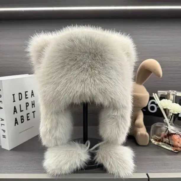 Faux Fur Raccoon Trper Hat with Ear Fls Winter Warm Face Slimming Animal Earmuffs for WomenXJ250910