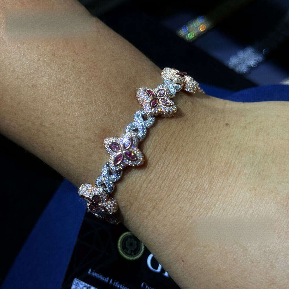 New Arrivals Fashion Jewelry Sterling Sier Vvs Pink Color Moissanite Dia Four Leaf Clover Cuban Link Tennis Bracelet