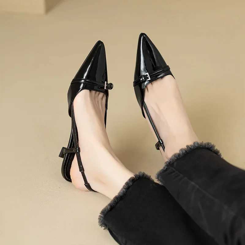 2024 New Summer French Wine Red Pointed Patent Leather Midheel Overhead Sandals for Women Retro Skinny Heel Back Empty Shoes W250910