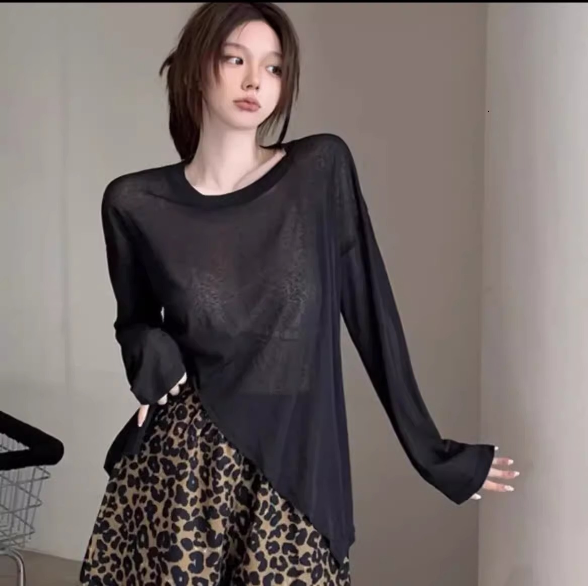 2025 New Ice Silk Cool Thin Split Long Sleeve Sunscreen Shirt for Women, Irregular Fashion Loose Cover, Autumn and Winter New Designer Knitted Clothin