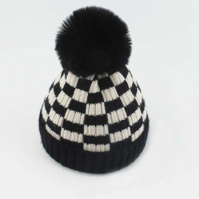 New Kids Winter Plaid Knitted Hat For Boys Girls Faux Fur Pompom Beanie Crochet Warm Baby CXJ250910