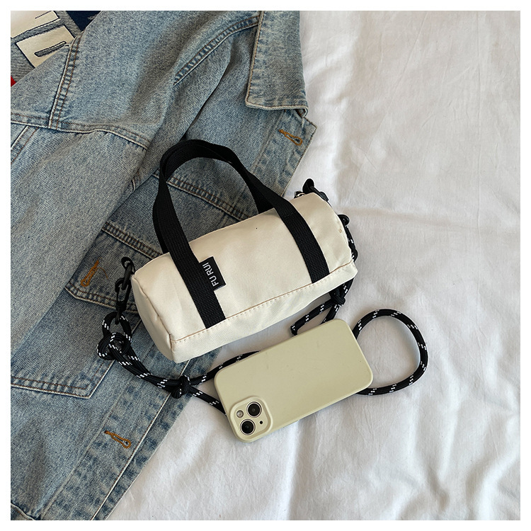 Luxury Free Shipping Bag Summer Mountain Style Mini Crossbody Bag Designer Bag Trendy Cool Decorative Pendant Earphone Mini Bag Oxford Cloth Original 
