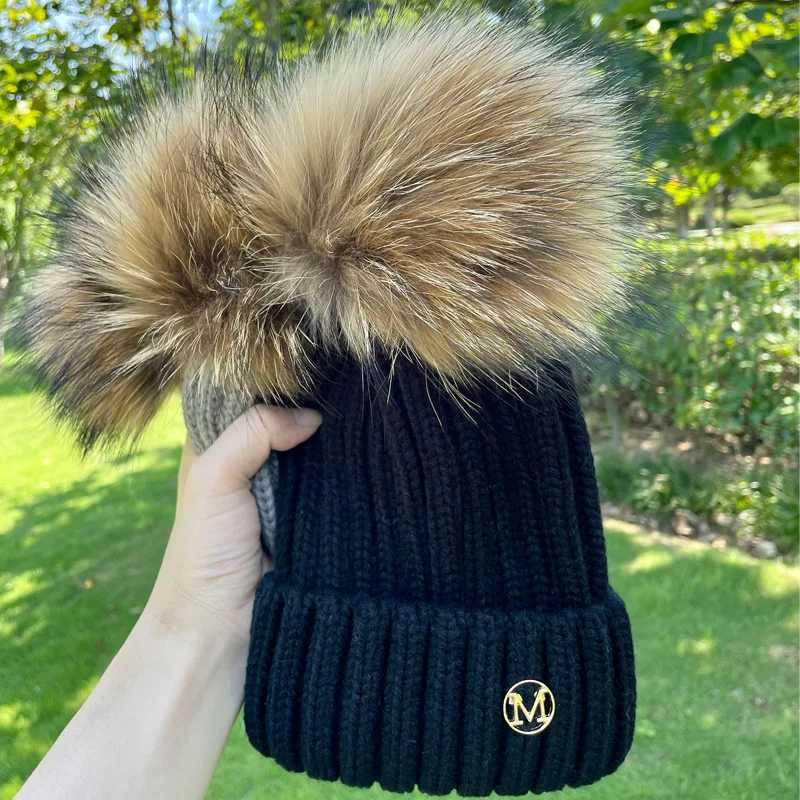 Real Raccoon Fur Ball hats Winter Hat C Kids Boy Girl Aldult Warm Big Fur Pom Poms Ski Hat Fur Pompoms Hat 2022XJ250910