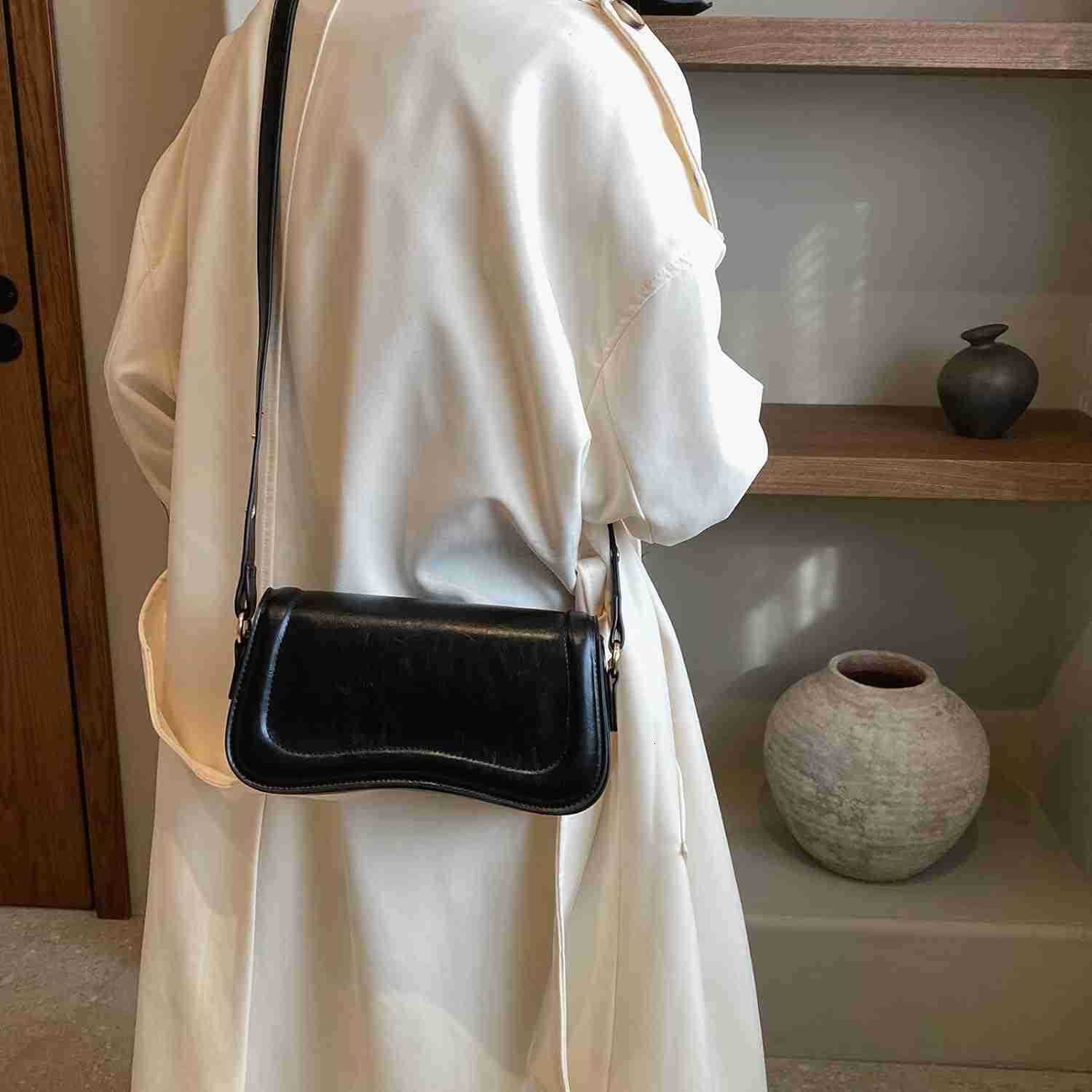PU Leather Tote Bag for Women with 2 Removable Straps and Zipper Closure M250909