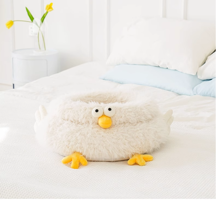 Versatile Pet Furniture: Season-Specific Kitty Sleep Space