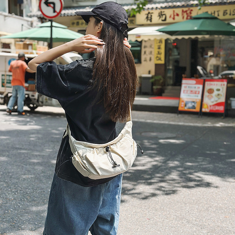 New Fashion Summer Women's Single Shoulder Cloth Commuting Large Capacity Outdoor Travel Crossbody Bag