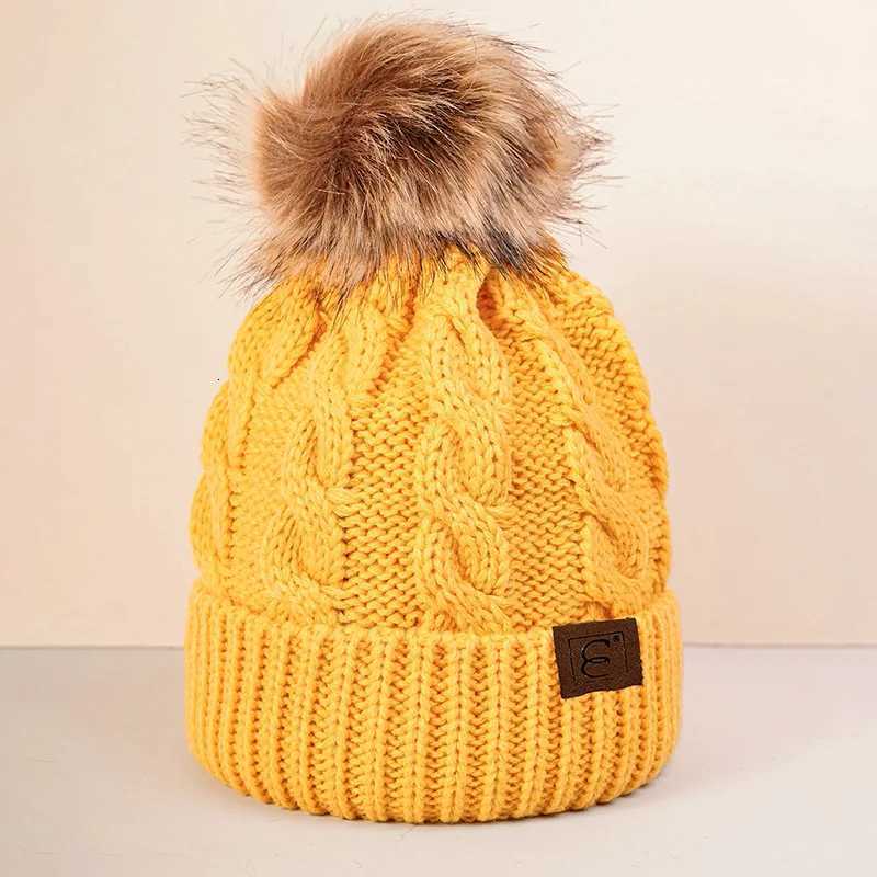 Autumn and winter mens and womens casual simple and versatile wool ball Fried Dough Twists knitted hat for warmthXJ250910