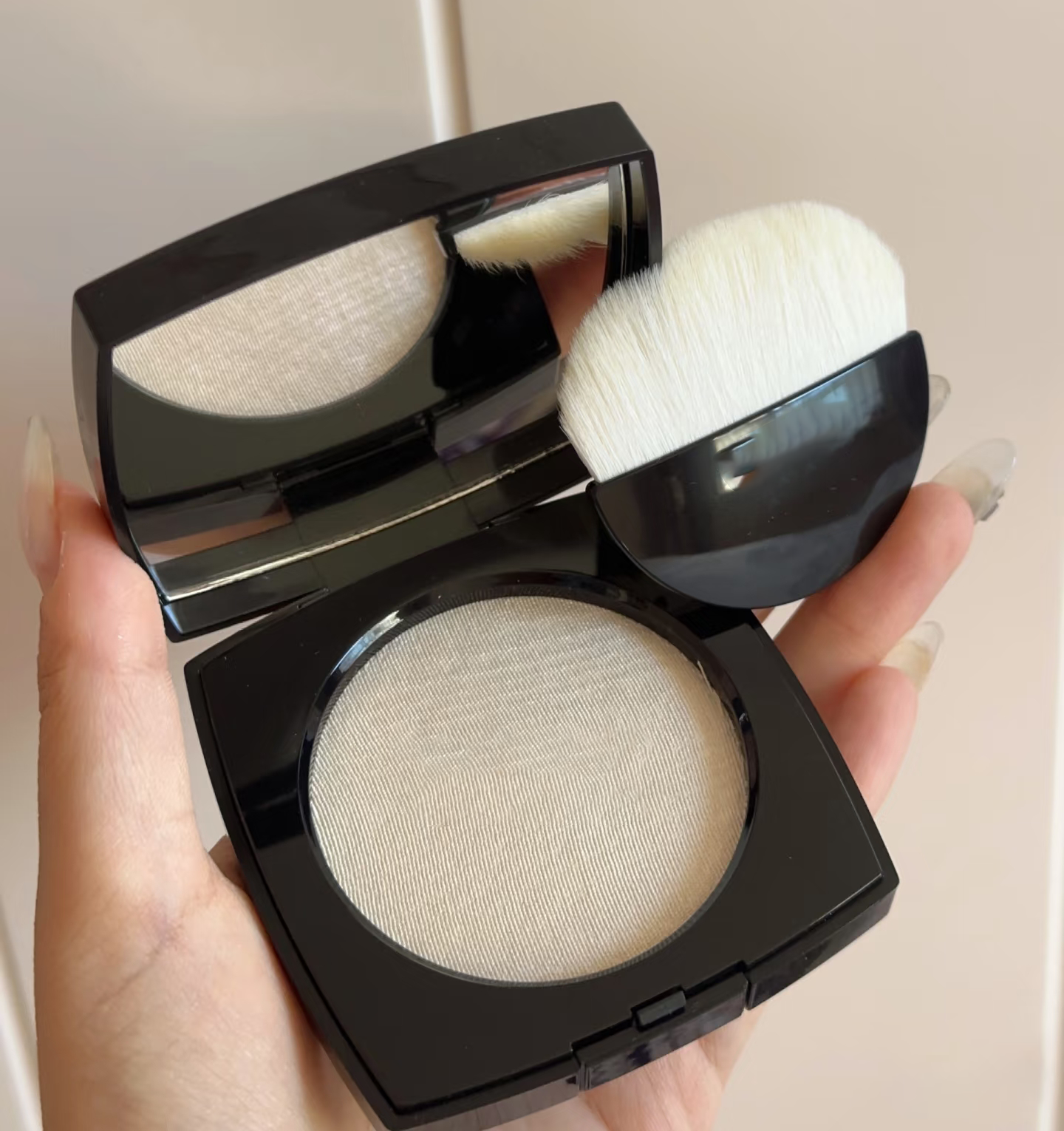 Face Cheek Makeup Designer Contour Pressed Powder Natural Highlighters Color Contouring Tray 8.5g Long Lasting Sexy Woman Sweet Girl High Quality