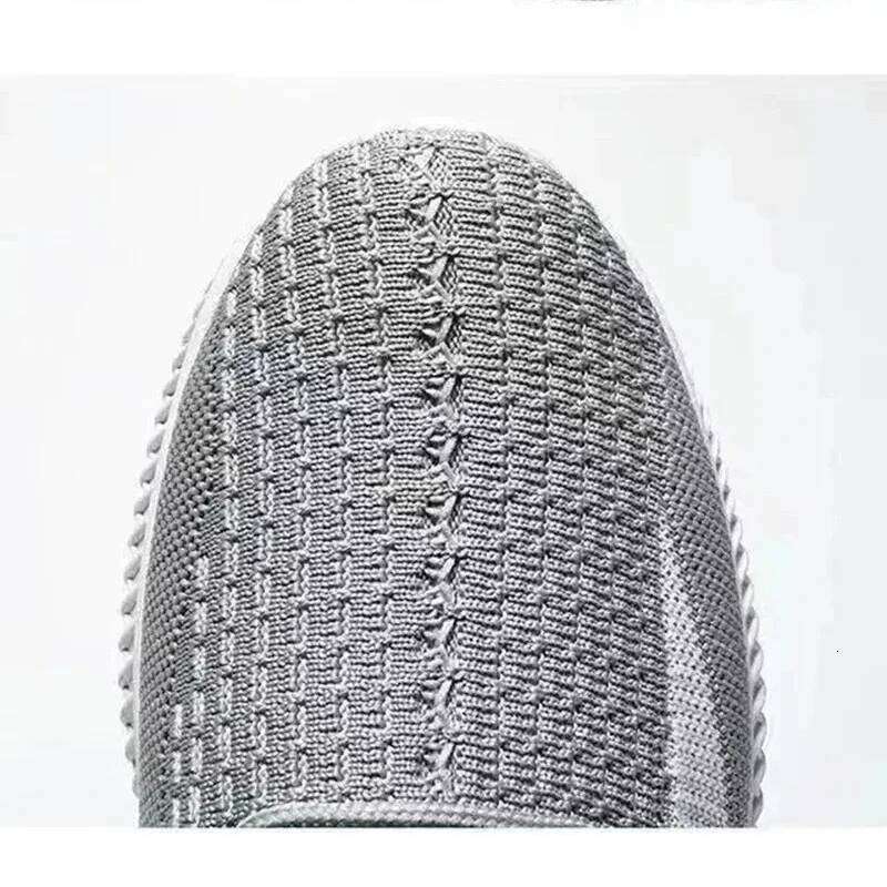 Breathable mesh sports shoes, comfortable casual shoes, fashionable men's coconut shoes, lightweight outdoor shoes