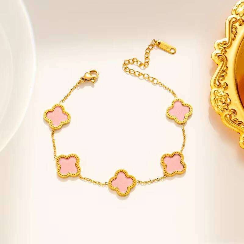 Four Leaf Bracelet Clover Set Non Famous Brand Fashion Wholesale Gold Plated Lady Designer Jewelry