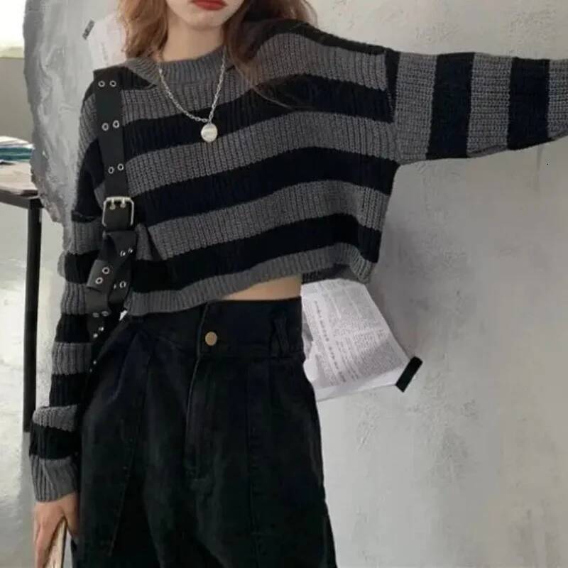 Korean Style Striped Cropped Sweater Women Vintage Oversize Knit Jumper Female Autumn Long Sleeve O-neck Pullovers Tops dongdumaoyi
