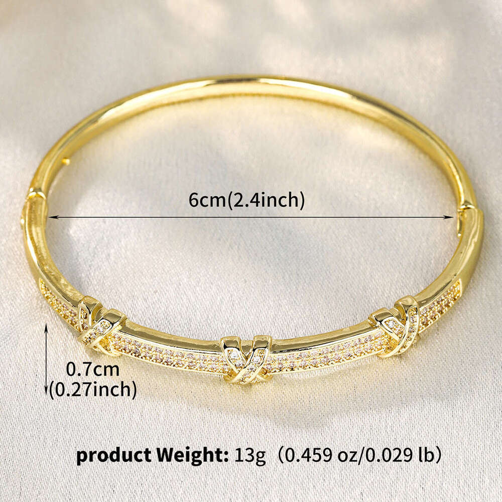 Gold Tone Full Diamond Luxury Jewelry Classic Super Flash Cross Twisted Bracelet 4-Leaf Clover Bracelet Moissanite Designer Bracelet Single Row Tennis