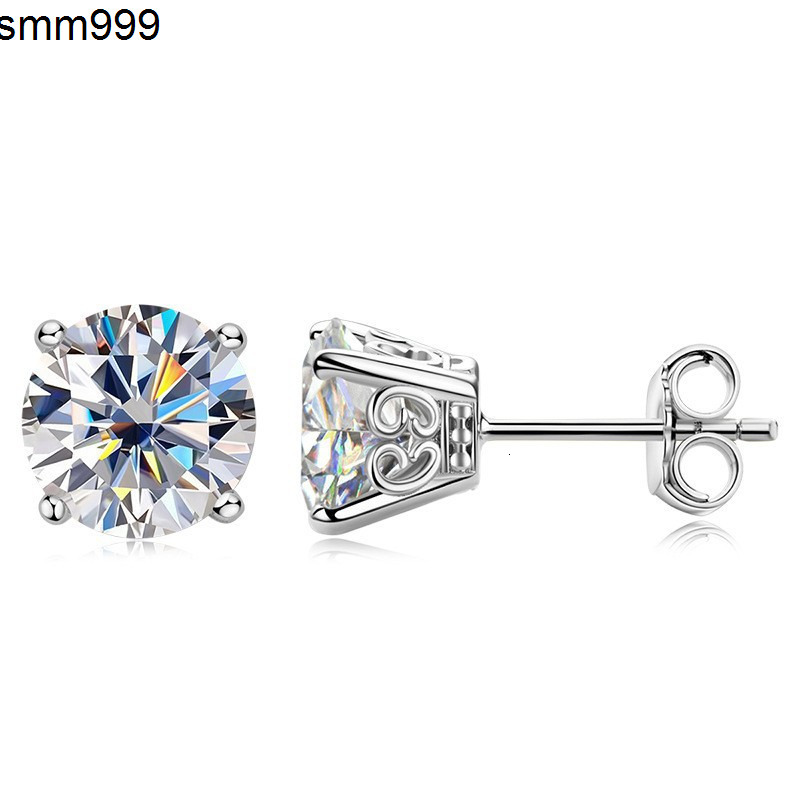 Wholesale Fashion Jewelry 925 Sterling Silver Moissanite Stud Earrings High Grade Simple Elegant Double C Earring for Women Gift