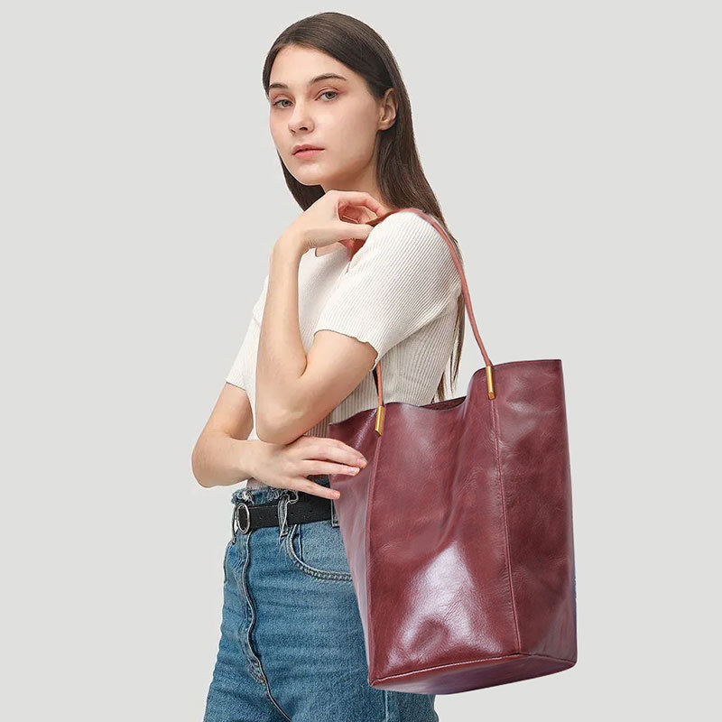 Single shoulder JOGUJOS leather large capacity commuter leisure high quality female tote bag