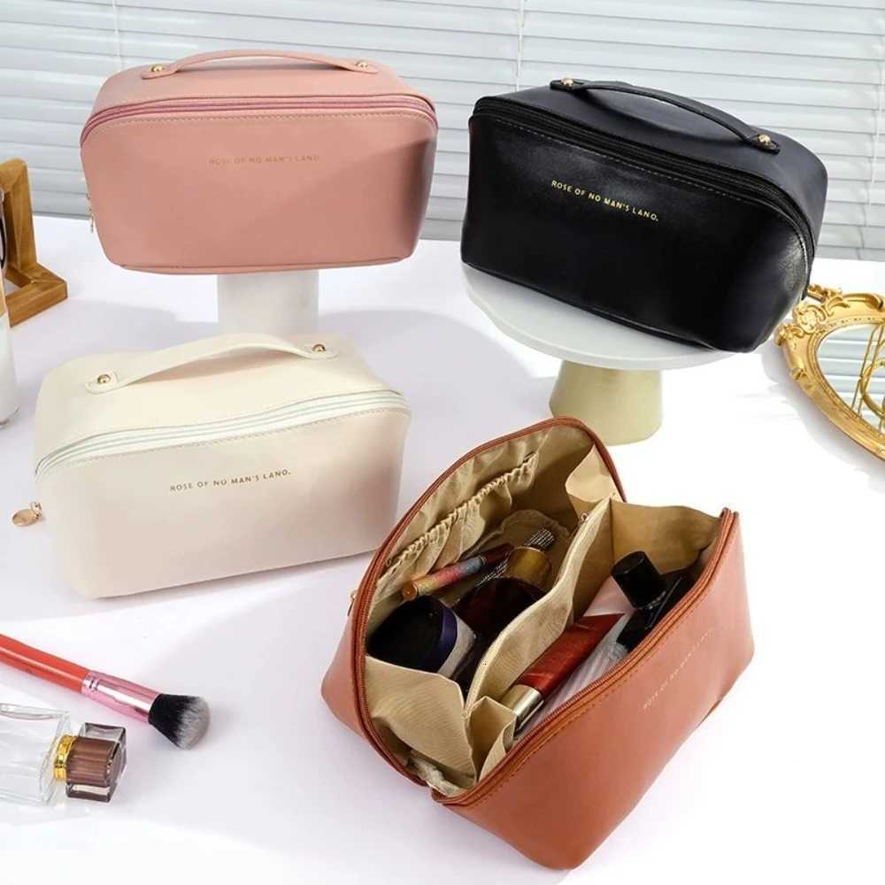 Women Makeup Bag Travel Cosmetic Bag Portable Makeup Case Multifunctional Cosmetic Pouch Toiletry Kit Organizer Storage BagXJ250910