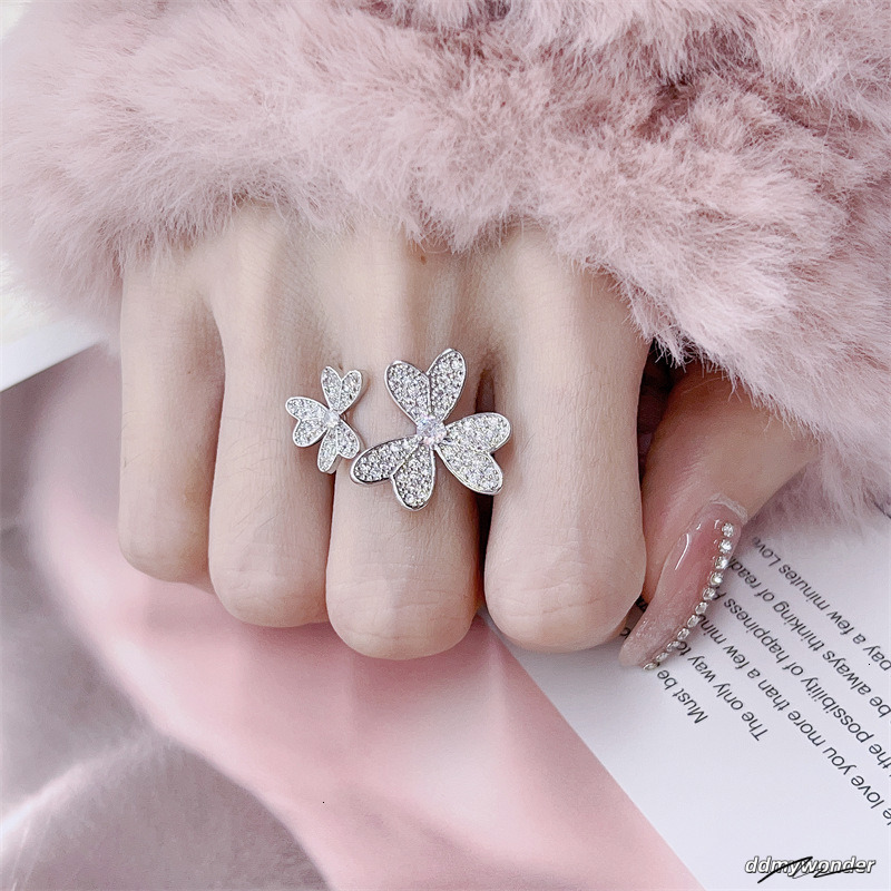 2025 New Retro Exquisite Fashionable Multi-Functional Super Shiny Designer Wedding Adjustable Open Ring Flower-Shaped Flower Hand Jewelry ddmywonder d