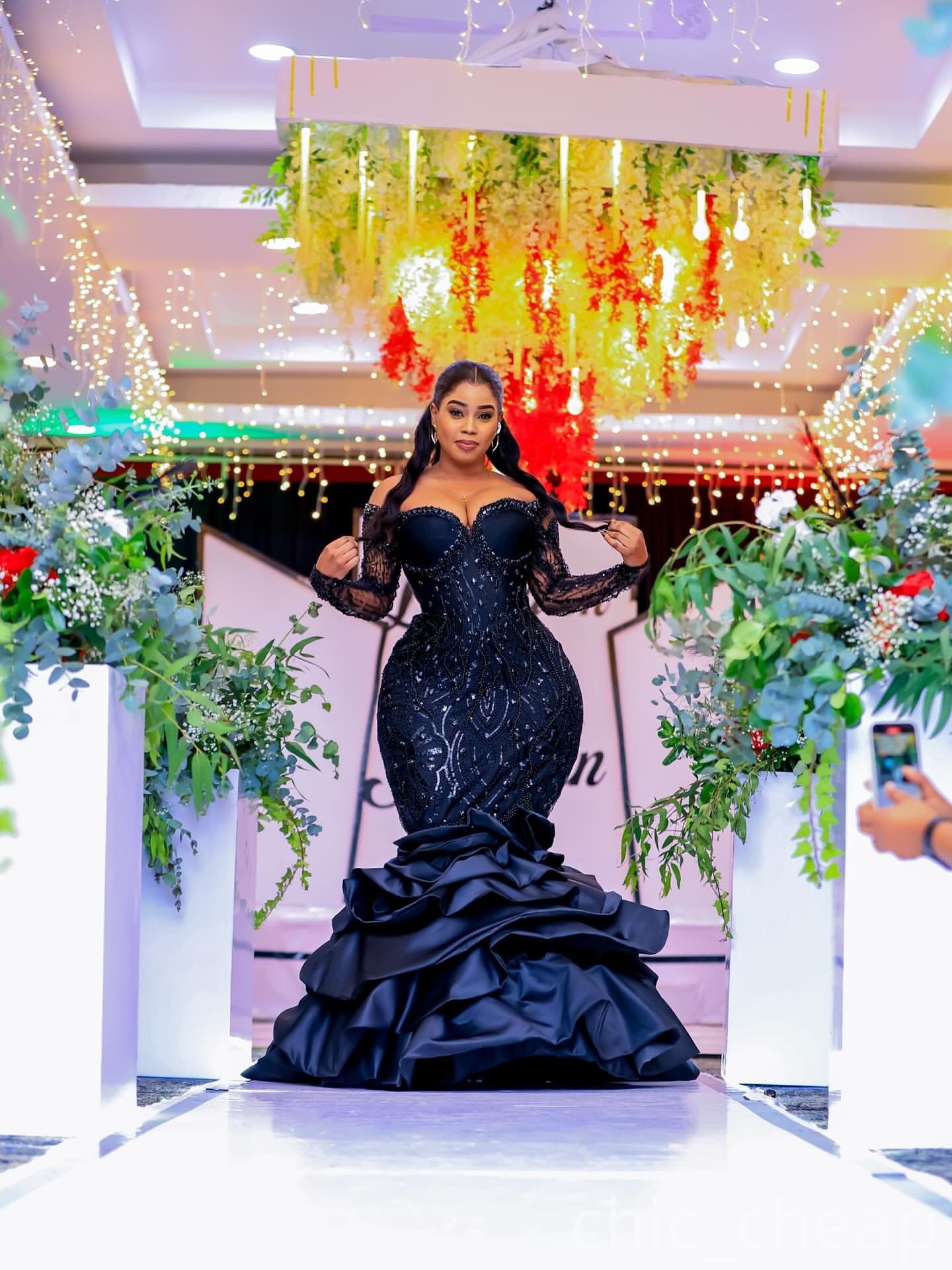 Mermaid Dark Navy Prom Dresses 2025 Crystals Beaded Sequined Satin Evening Formal Party Second Birthday Engagement Gowns Plus Size Dress For Special O