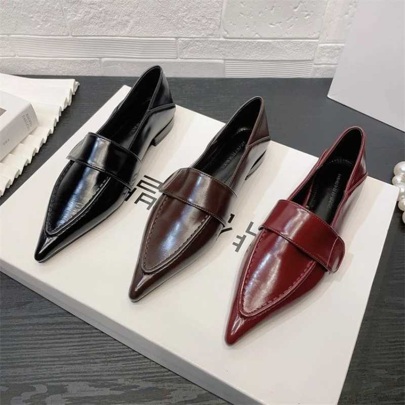 Designer Retro Womens Fashion Shallow Mouth Office Shoes Spring and Autumn Elegant Square Low Heel Womens Shoes W250910