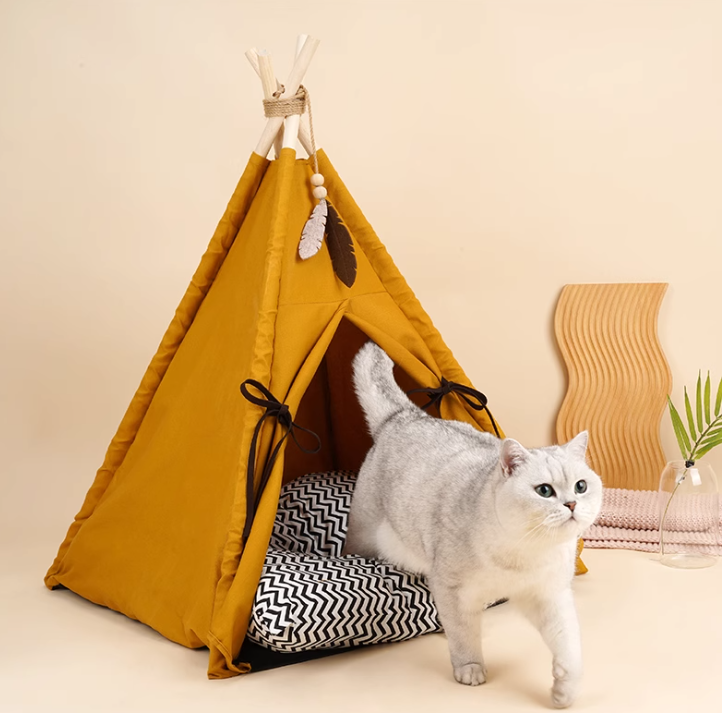 Semi-Enclosed Sunlit Yellow Kitty Den: Portable, Comfortable Cat Nest with Easy-to-Wash Design