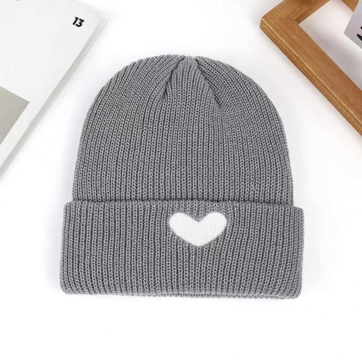 Embroidered Knitted Hat for Women in Autumn and Winter Warm and Casual Versatile Student Knitted Hat Cold HatXJ250910