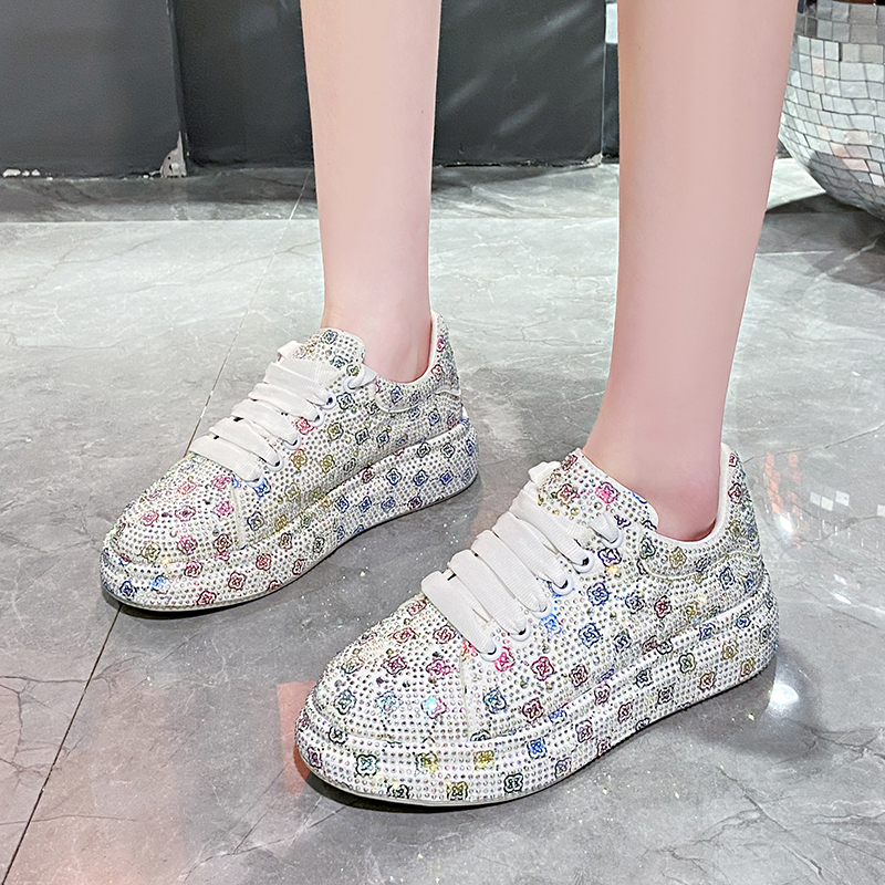 Women Lace Up Luxury Rhinestone Sneakers Glitter Autumn Designer Shoes Vulcanized Ladies Bling Casual Female Fashion Platform Fashion Leisure Flat Sho