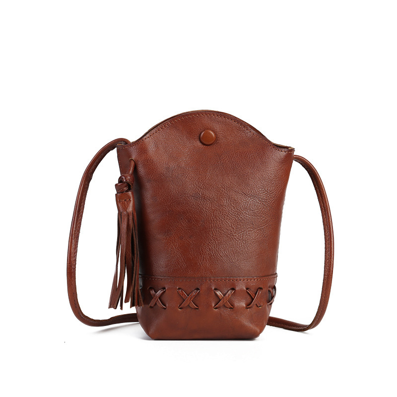 2025 new designer cowhide woven mobile phone bag mini sloping shoulder casual tassel handbag