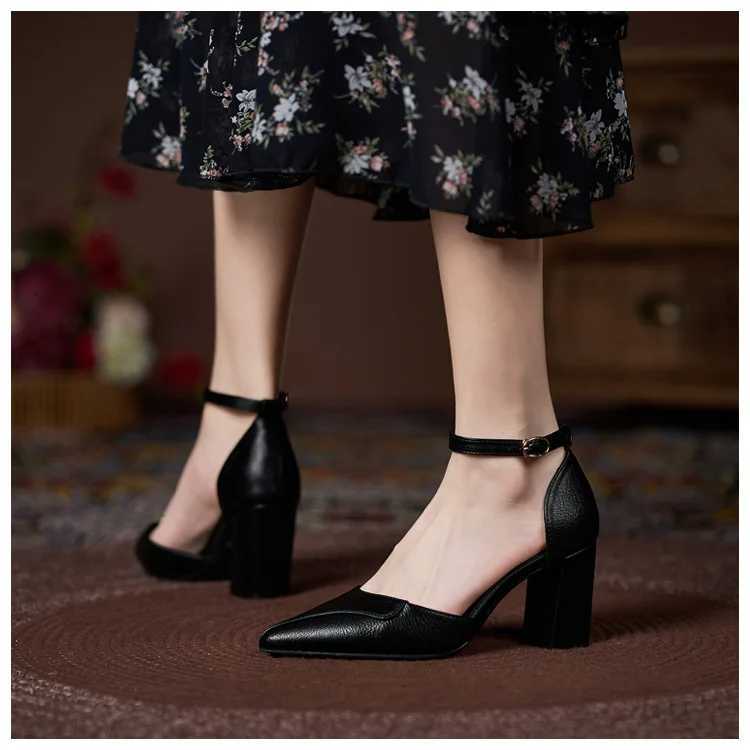 Chunky Heel Small Size 3044 Hollow High Heel Women Shoes Large Size 42 43 Point Toe W250910